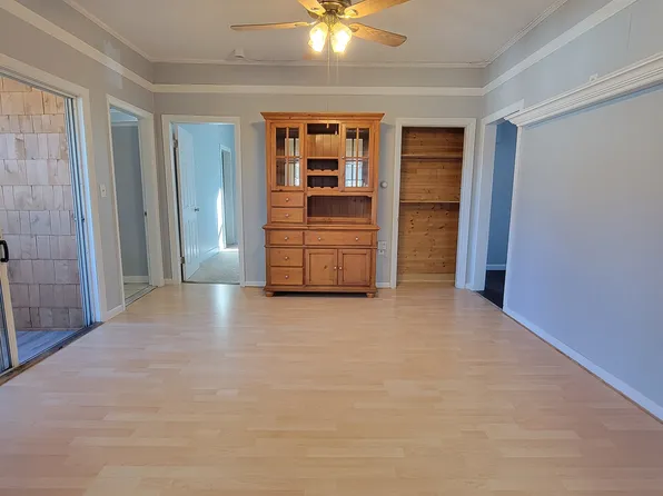 129 Snow St Floor 2, Woonsocket, RI 02895