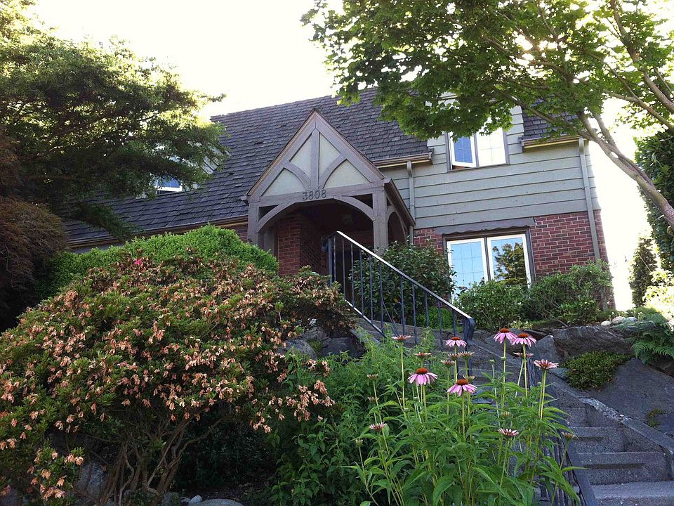 2nd image of 3808 43rd Ave NE