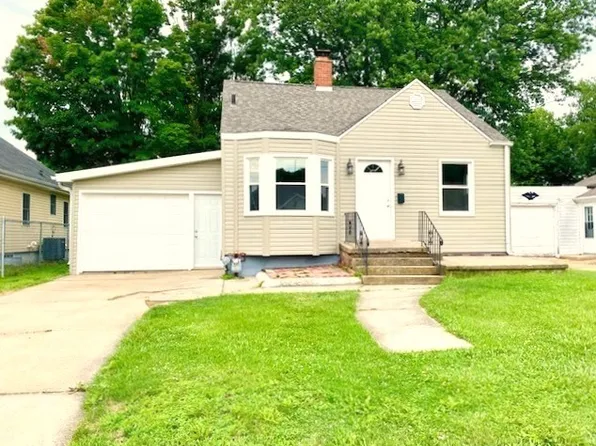 1309 13th Ave, Sterling, IL 61081