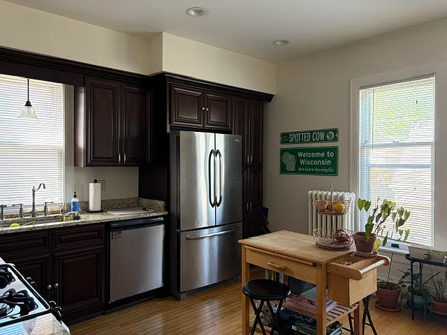 2755 N Downer Ave — Photo 16