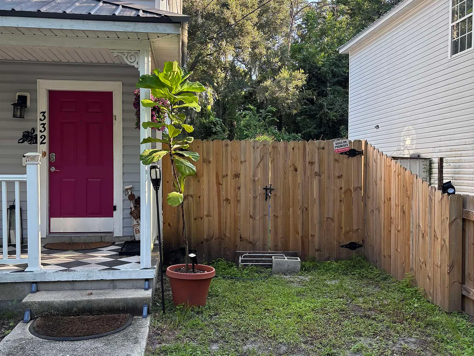 3 bed, 2.5 bath, 1280 sqft, $2,200 — Photo 3