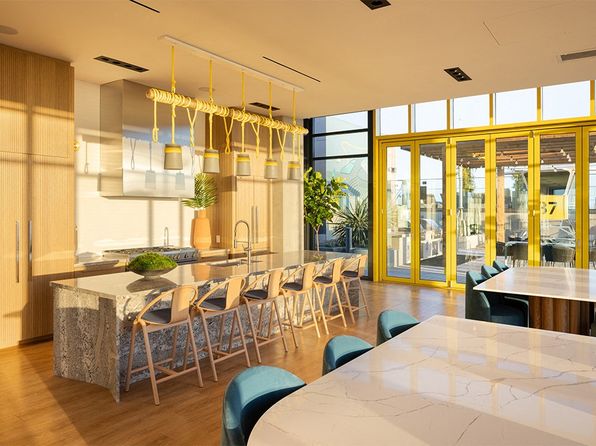 1011 Union St APT 3501