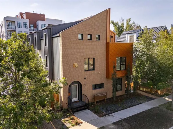 923 W 1st Ave NW #2, Calgary, AB T2N 0A6