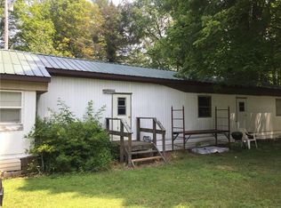 10265 Bessemer St, Conneaut Lake, PA 16316