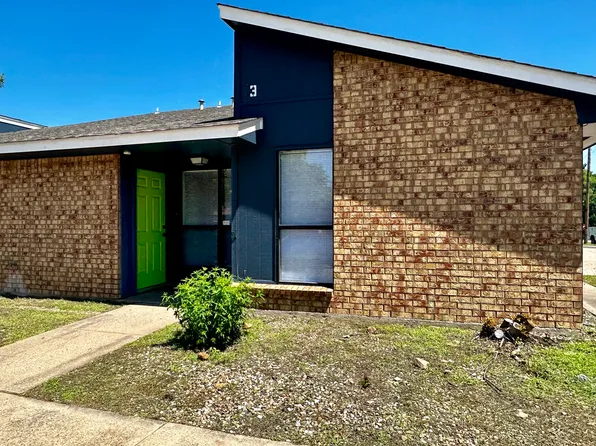 920 NE Tortoise Dr, Lawton, OK