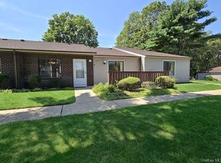 729 Hilltop Ct #729, Coram, NY 11727