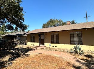 745 W Altadena Dr, Altadena, CA 91001
