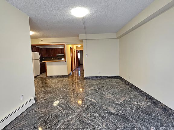 5th image of 3238 36th St Floor 2