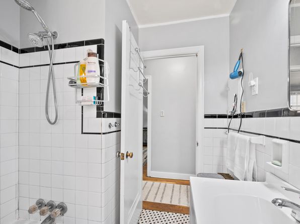 121 E 19th Ave Floor 2