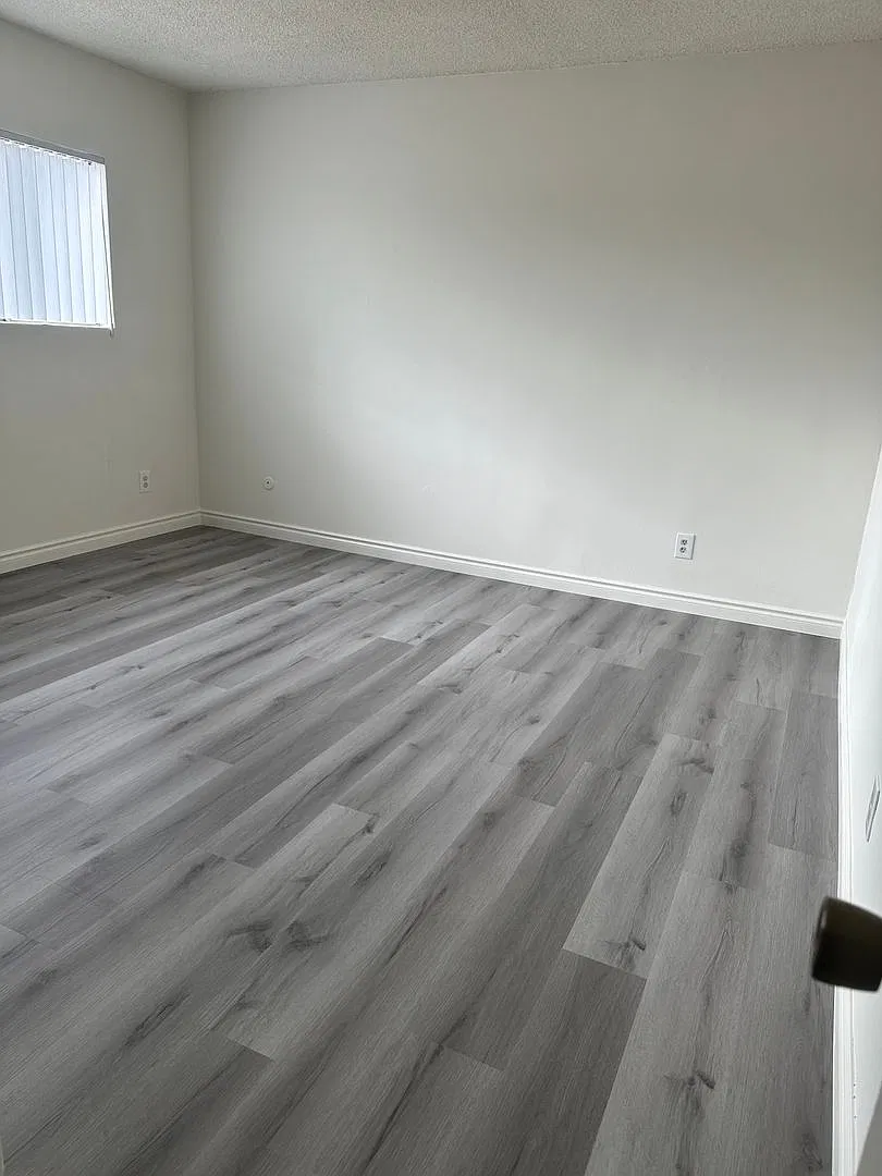 8377 North Gate, LLC — Photo 4