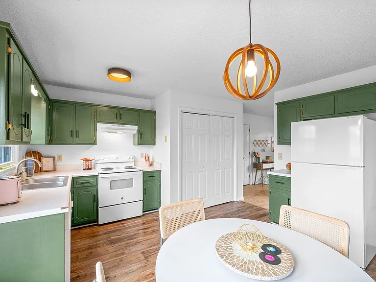 3231 Tabby Dr — Photo 19