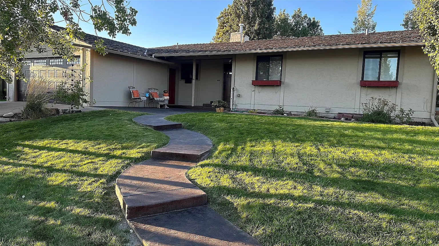 5 bed, 2980 sqft, $3,000 — Photo 1
