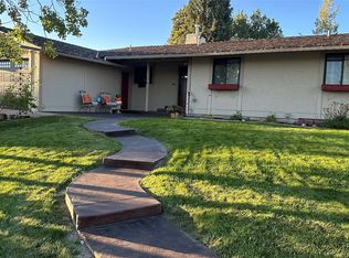 1221 Park Garden Rd, Great Falls, MT 59404