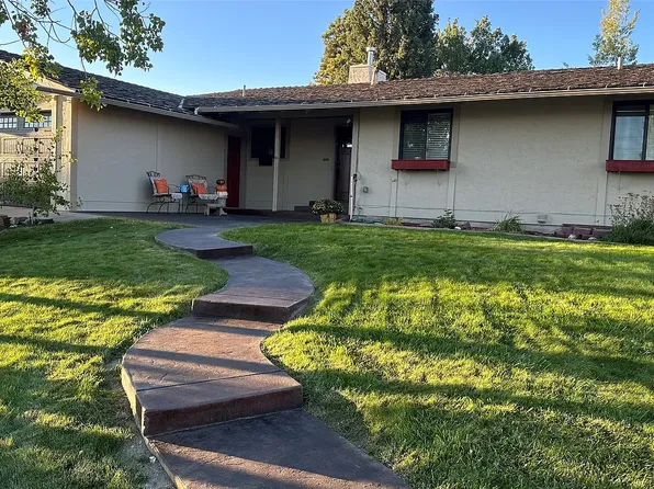 1221 Park Garden Rd, Great Falls, MT 59404