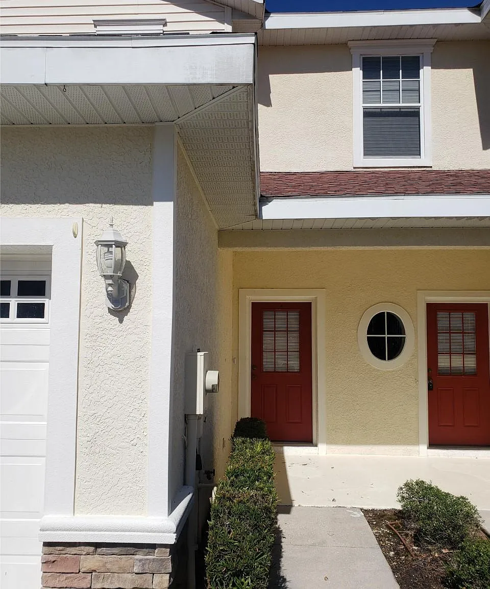 2 bed, 2.5 bath, 1268 sqft, $1,675 — Photo 1