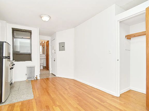 3rd image of 249 E 10th St APT 11B