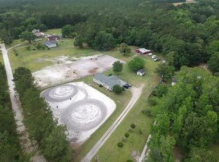 156 April Ln, Stella, NC 28582