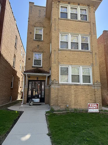 5639 N Artesian Ave #2 Photo 1