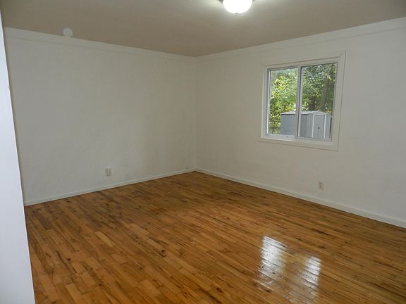 5th image of 2311 Deerfield Ct