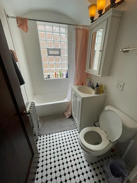 1st image of 4514 N Paulina St APT 2E