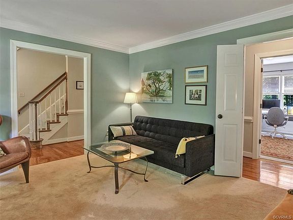 5th image of 10611 Rosewell Ct