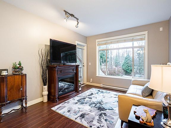 5th image of 12525 190a St #207