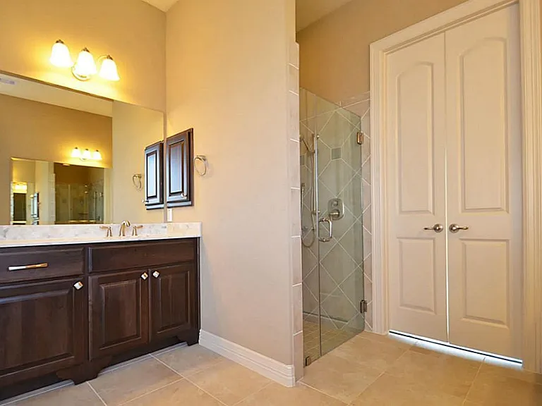 4802 Fairford — Photo 15