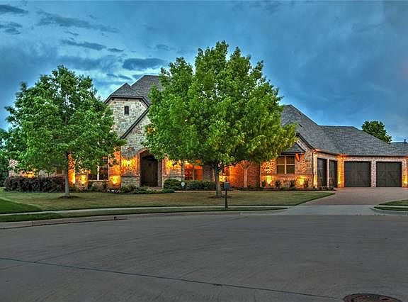 2nd image of 8221 Crooked Stick Ln