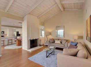 2335 S Gene Autry Trl UNIT E, Palm Springs, CA 92264