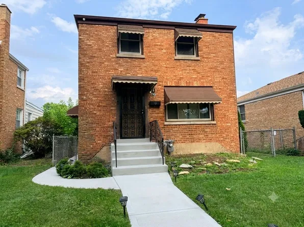 2007 S 23rd Ave, Broadview, IL 60155