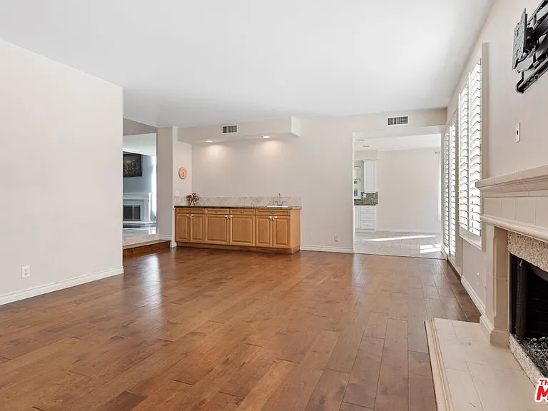 24310 Belford Ct — Photo 28
