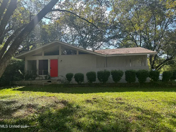 243 Queen Anne Ln, Jackson, MS 39209