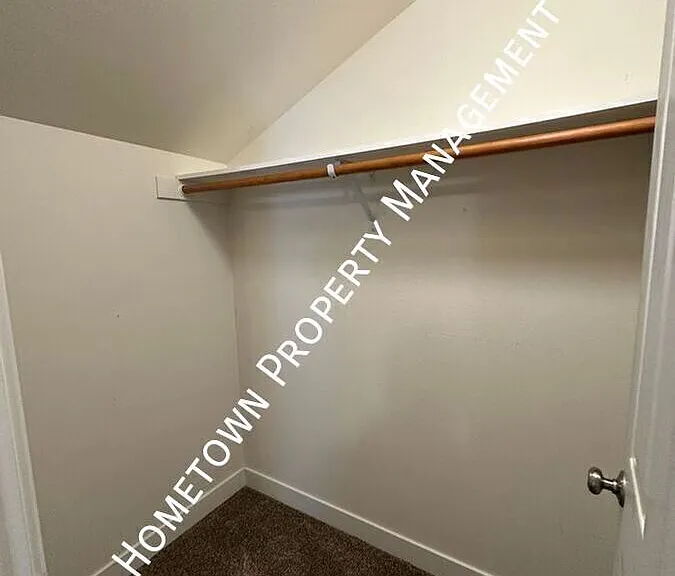 6231 Martin Way E — Photo 19