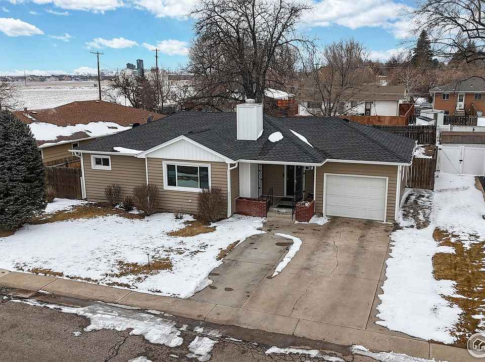1st image of 10 Birch Ave