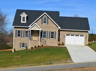 84 Fountain Ct, Johnson City, TN 37604