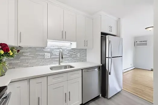 2 bed, 1.5 bath, 1223 sqft, $2,600 — Photo 4