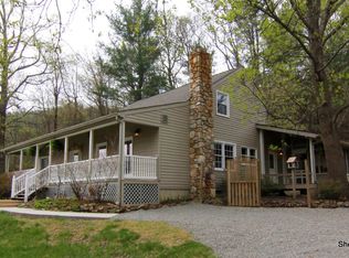 5902 Lost Mountain Rd, Roanoke, VA 24018