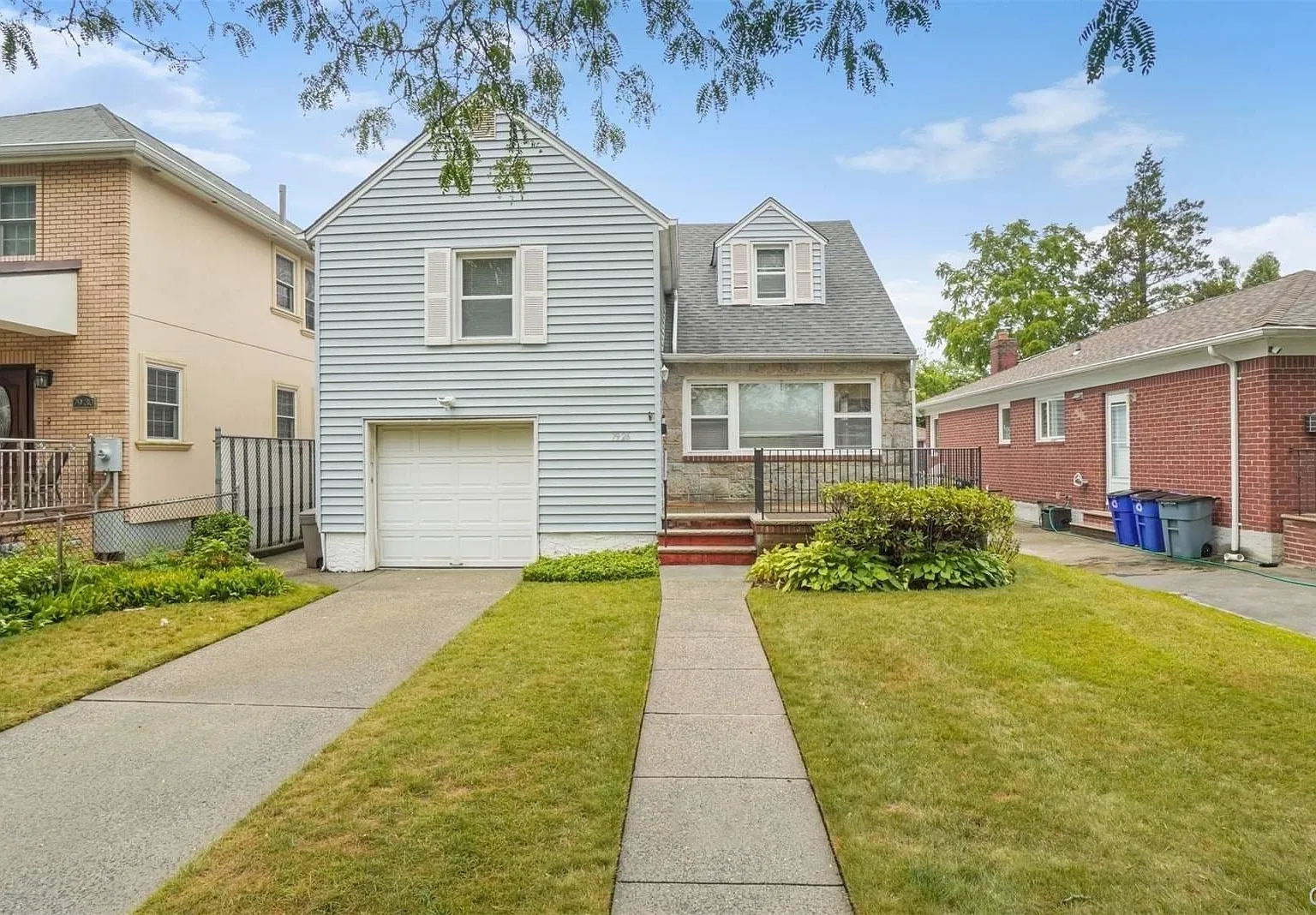 2 bed, 1.0 bath, 800 sqft, $2,500 — Photo 1