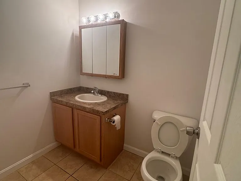 327 Lockwood St #A — Photo 5