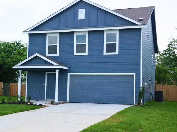 272 Laura Leigh Ln, Angleton, TX 77515