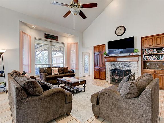 4th image of 5907 Nutcracker Dr