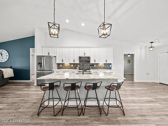 5th image of 4364 Prentice Ln