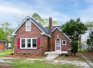 308 N Wilson St, Chadbourn, NC 28431