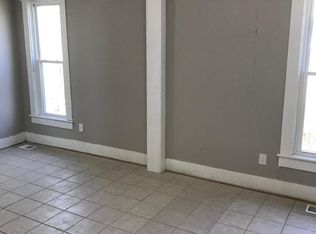 319 7th St, North Vernon, IN 47265