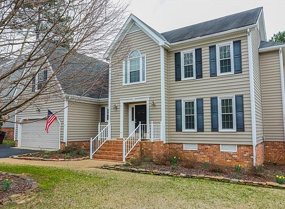 3rd image of 10121 Ashley Manor Ln