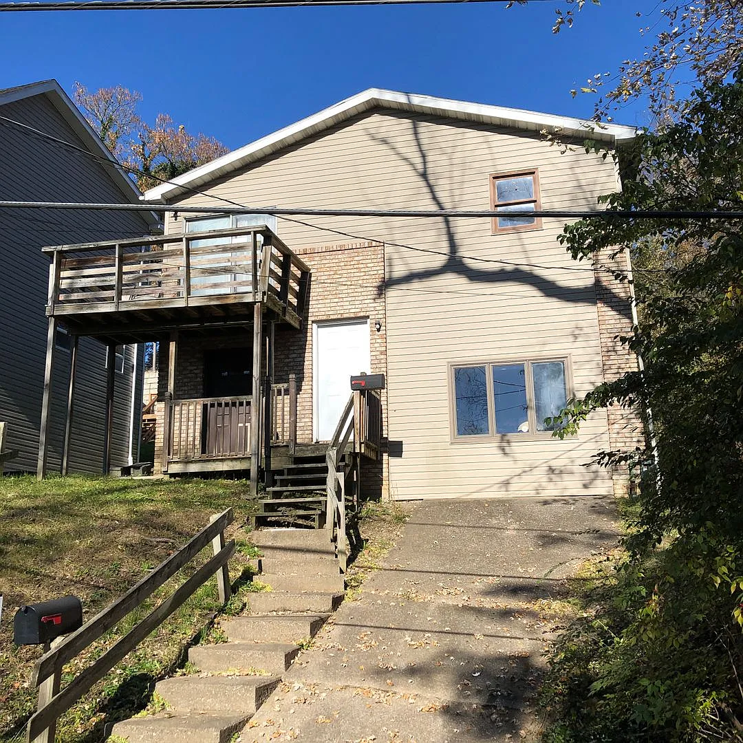 40 Highland Ave photo 1