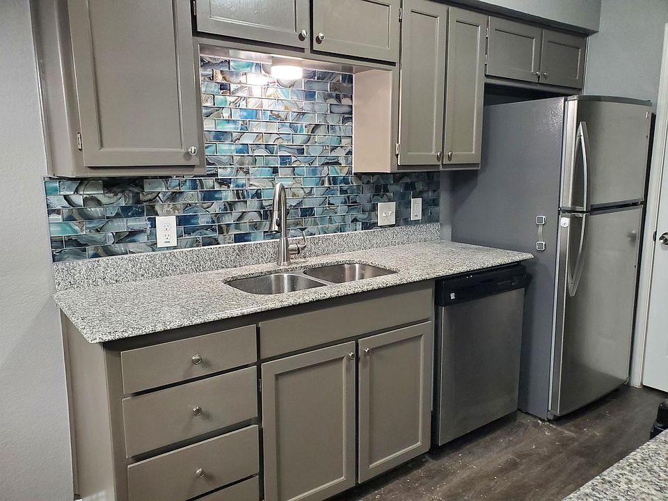 1st image of 119 Peachtree Ct APT B