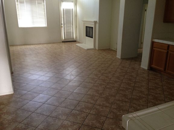2nd image of 696 Victorian Hill Dr