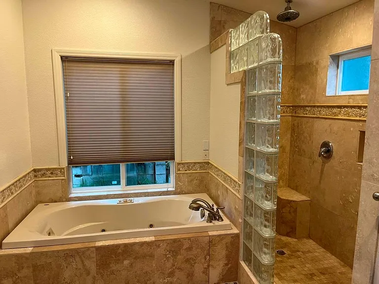 3504 Brookshire St — Photo 10
