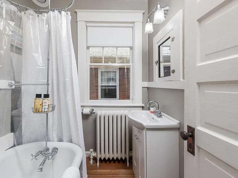 315 Vine St — Photo 16
